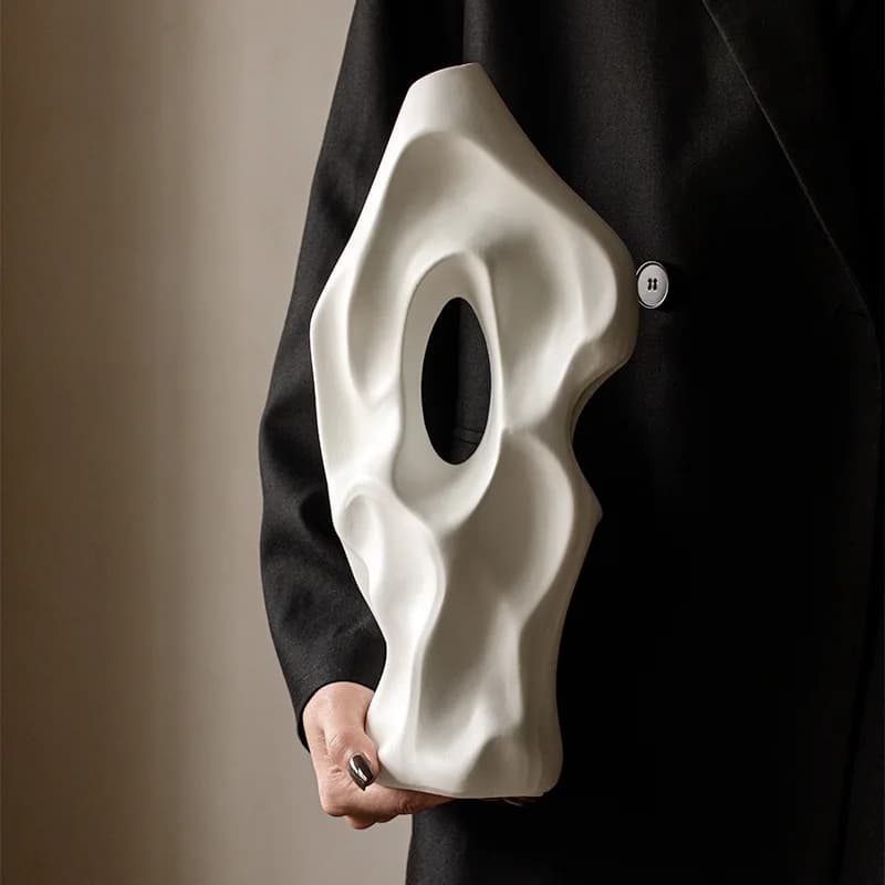 Ceramiczny Wazon "Fluid Form"